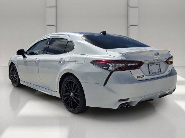Used 2021 Toyota Camry XSE FWD image 3