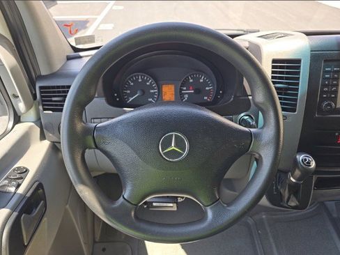 Used 2017 Mercedes-Benz Sprinter 3500 w/ Crew Cab Package image 7
