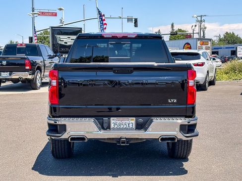 Used 2023 Chevrolet Silverado 1500 LTZ w/ LTZ Premium Package AWD/4WD image 3