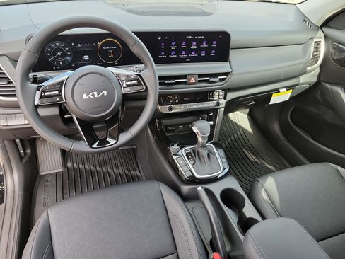 New 2026 Kia Seltos EX image 8