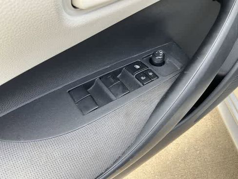Used 2023 Toyota Corolla LE FWD image 13