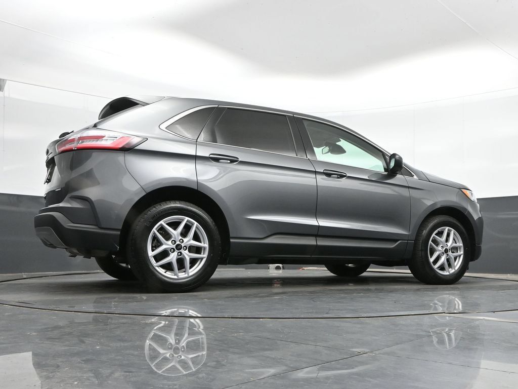 Used 2024 Ford Edge SEL AWD/4WD image 38