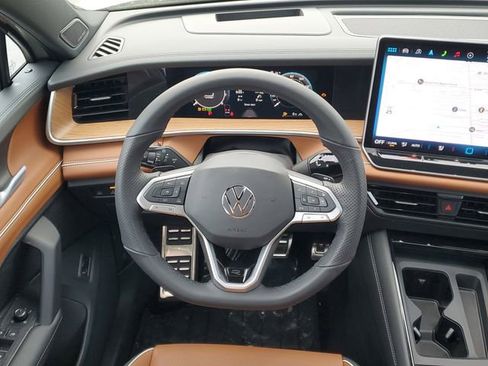 New 2026 Volkswagen Tiguan SEL R-Line image 26