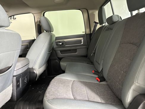 Used 2017 RAM 1500 Big Horn RWD image 23