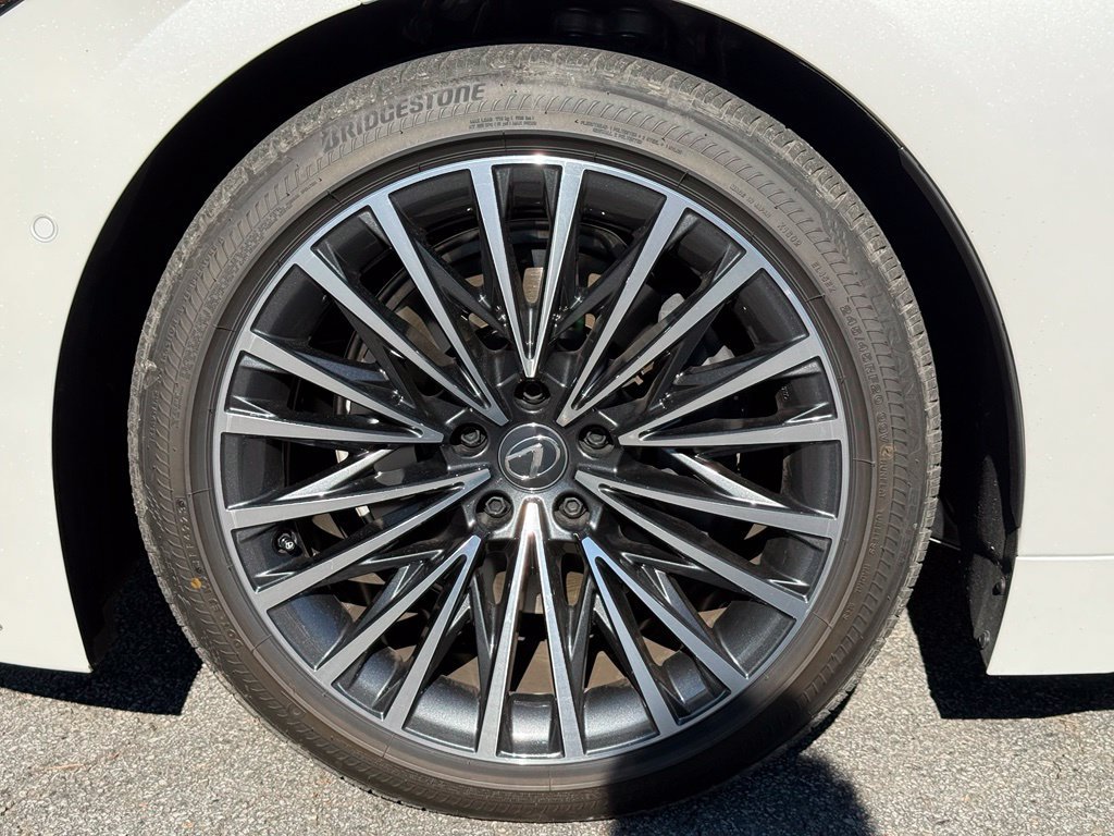 Used 2024 Lexus LS 500 w/ Luxury Package RWD image 7