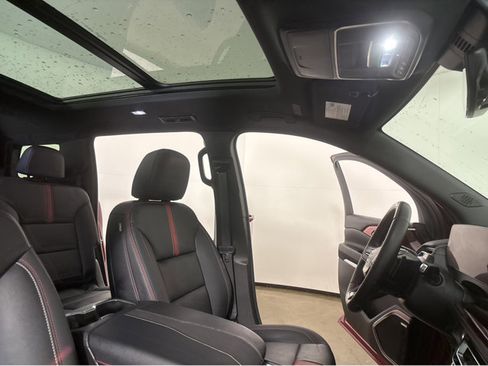 Used 2024 Chevrolet Traverse RS w/ LPO, Floor Liner Package image 29