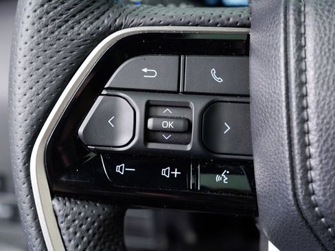 Used 2026 Toyota Sequoia Platinum AWD/4WD image 13