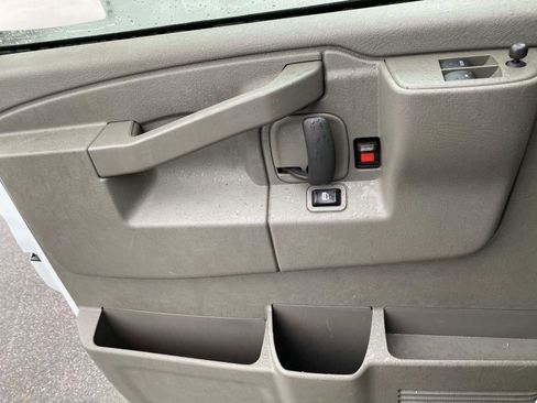 Used 2024 GMC Savana 2500 w/ Driver Convenience Package image 21