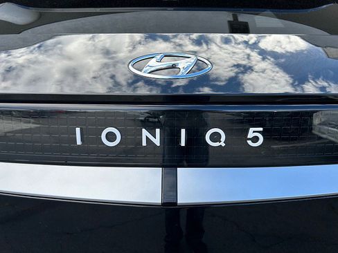 Used 2024 Hyundai Ioniq 5 SEL RWD image 32