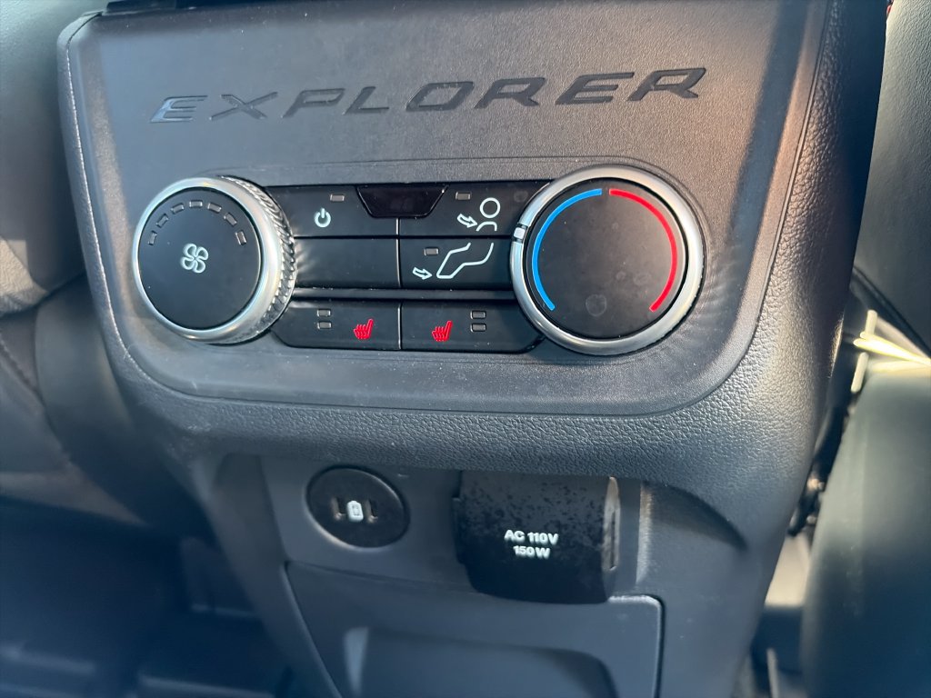 Used 2025 Ford Explorer ST AWD/4WD image 38