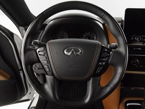Used 2024 INFINITI QX80 Sensory image 29