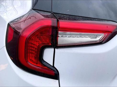 Used 2023 GMC Terrain AT4 image 28