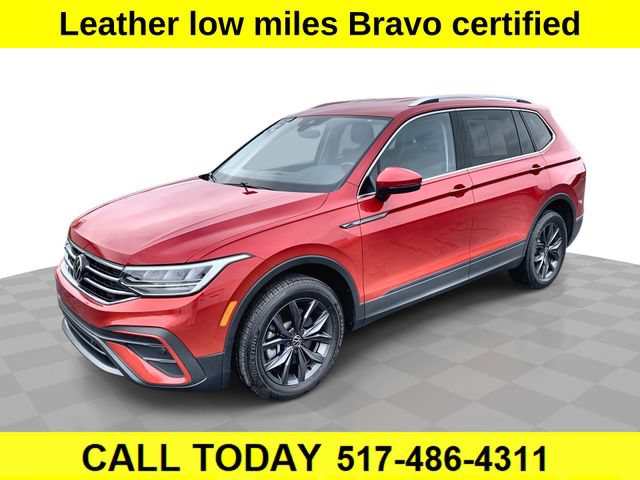 Used 2023 Volkswagen Tiguan SE FWD image 1