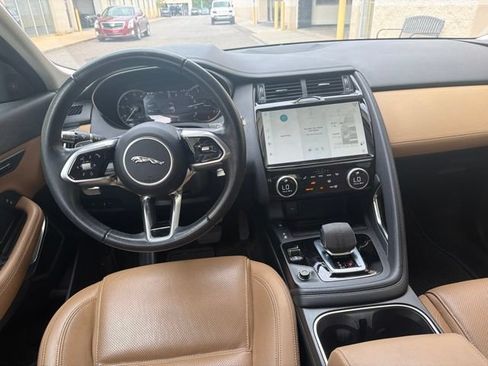 Used 2022 Jaguar E-PACE AWD/4WD image 17