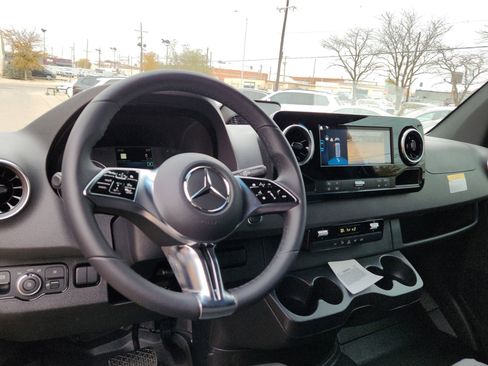 New 2025 Mercedes-Benz Sprinter 2500 image 14