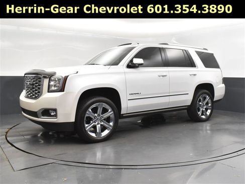 Used 2020 GMC Yukon Denali w/ Denali Ultimate Package image 3
