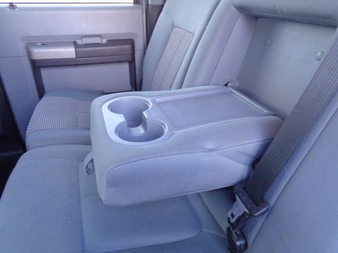 Used 2013 Ford F250 XLT w/ Chrome Pkg image 61