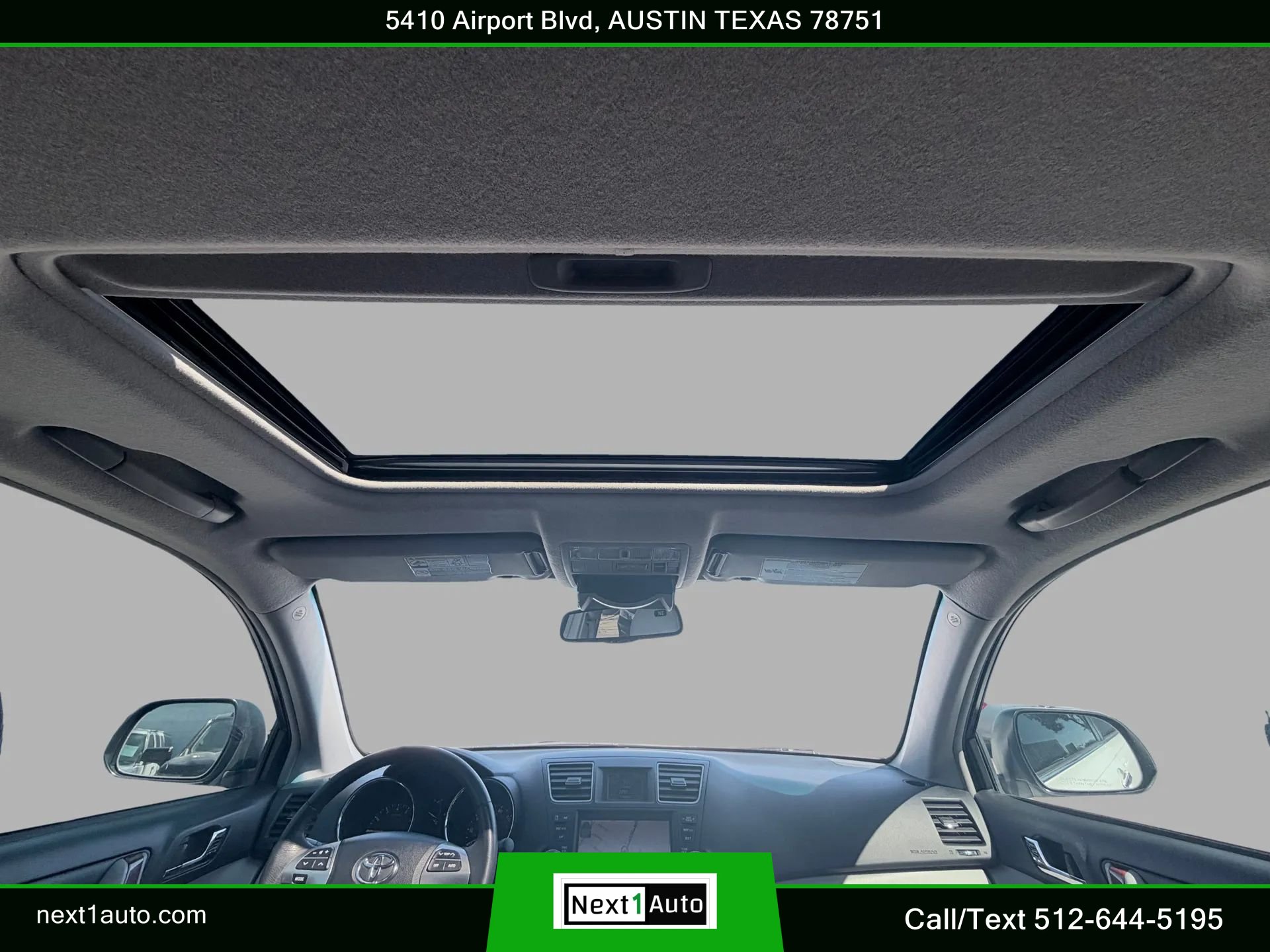 Used 2012 Toyota Highlander Limited w/ Tow Pkg AWD/4WD image 26