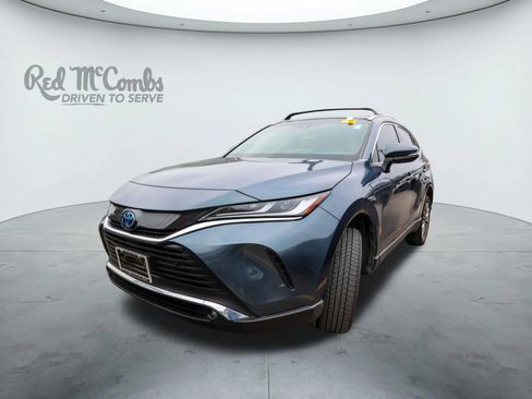 Used 2024 Toyota Venza XLE AWD/4WD image 1