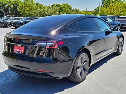 Used 2021 Tesla Model 3 Standard Range Plus RWD image 3