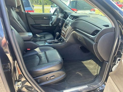 Used 2016 Chevrolet Traverse LTZ FWD image 12