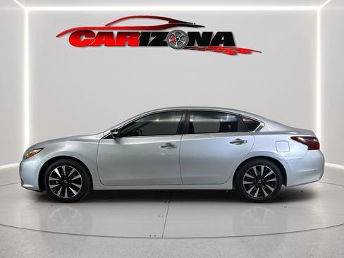 Used 2018 Nissan Altima 2.5 SL FWD image 12