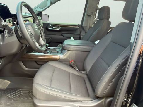 Used 2025 Chevrolet Silverado 1500 LT Trail Boss AWD/4WD image 10