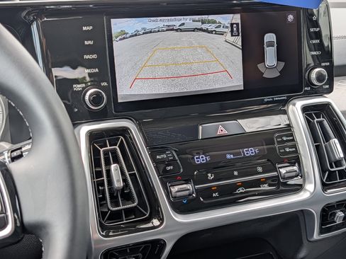 Used 2021 Kia Sorento SX image 32