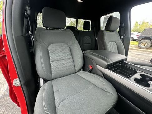 Used 2025 RAM 1500 Big Horn AWD/4WD image 26