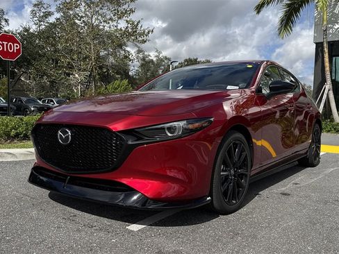 New 2026 MAZDA MAZDA3 Hatchback w/Premium Plus Pkg image 32