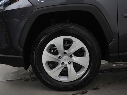 Used 2025 Toyota RAV4 LE image 28