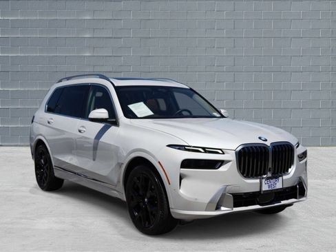 Used 2024 BMW X7 xDrive40i w/ Premium Package AWD/4WD image 1