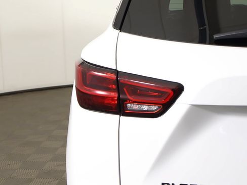 Used 2023 Chevrolet Blazer LT w/ Convenience Package FWD image 16