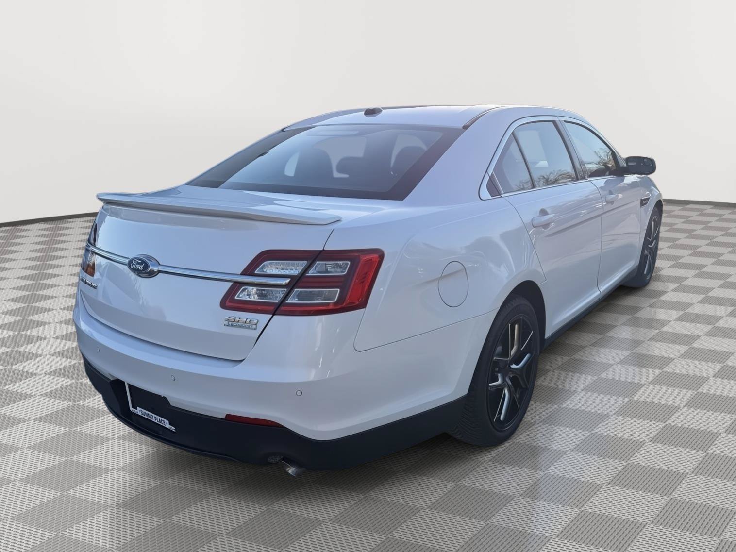 Used 2016 Ford Taurus SHO AWD/4WD image 7