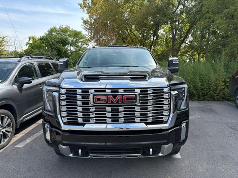 Used 2024 GMC Sierra 2500 Denali w/ Denali Reserve Package AWD/4WD image 37