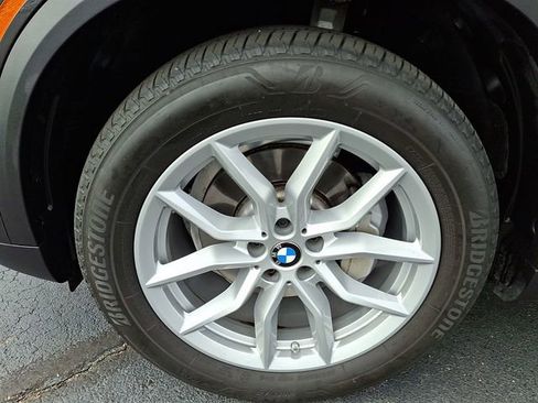 Certified 2022 BMW X5 xDrive40i w/ Parking Assistance Package image 9