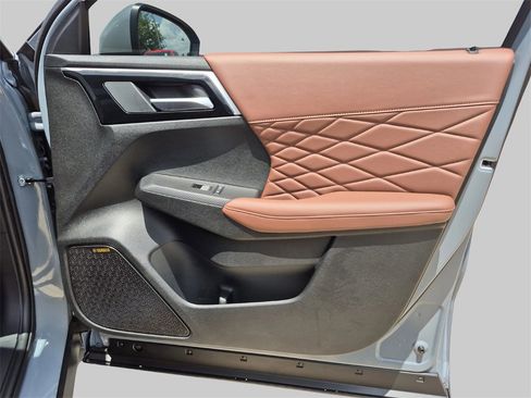 New 2025 Mitsubishi Outlander SEL image 27