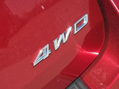 Used 2022 Ford Explorer XLT w/ Equipment Group 202A image 10