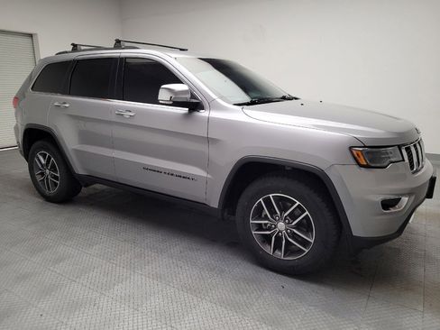 Used 2017 Jeep Grand Cherokee Limited w/ Luxury Group II RWD image 11