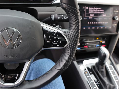 Used 2023 Volkswagen Arteon SEL w/ Arteon MDO Package image 19