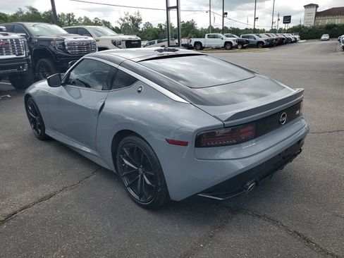 Used 2024 Nissan Z Performance w/ Floor Mat Package RWD image 3
