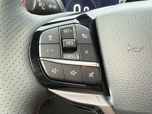 New 2026 Ford Explorer ST-Line w/ ST-Line Street Pack AWD/4WD image 11