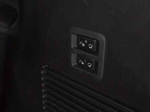 Used 2016 INFINITI QX80 4WD w/ Driver's Assistance Package image 24