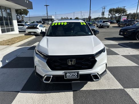 Used 2024 Honda CR-V Sport Touring image 2