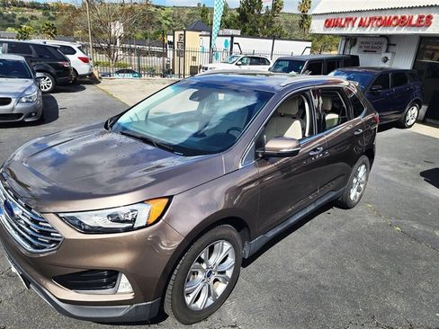 Used 2019 Ford Edge Titanium w/ Cargo Accessory Package image 12