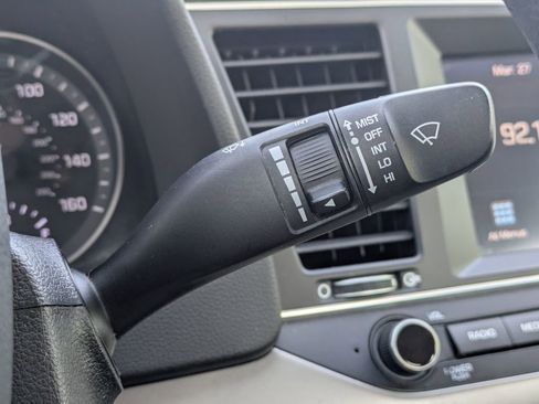 Used 2018 Hyundai Elantra SEL image 25