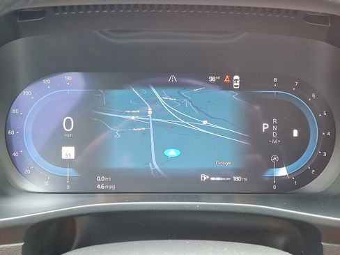 Certified 2025 Volvo XC40 B5 Core image 21