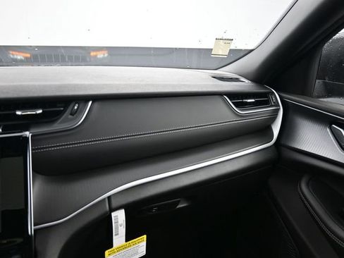 New 2026 Jeep Grand Cherokee Laredo AWD/4WD image 18