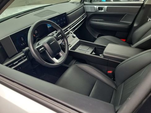 Used 2025 Hyundai Santa Fe SEL AWD/4WD image 3