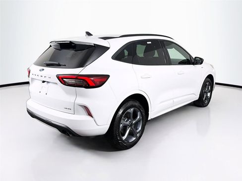 Used 2023 Ford Escape ST-Line image 7